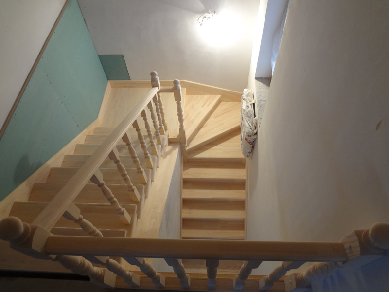 стоимость деревянной лестницы