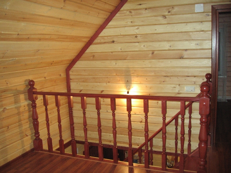строительство деревянных лестницg